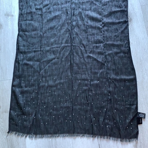 { Cejon } Black & Silver Metallic Shimmer Scarf rhinestone wrap fall winter. - Picture 4 of 9